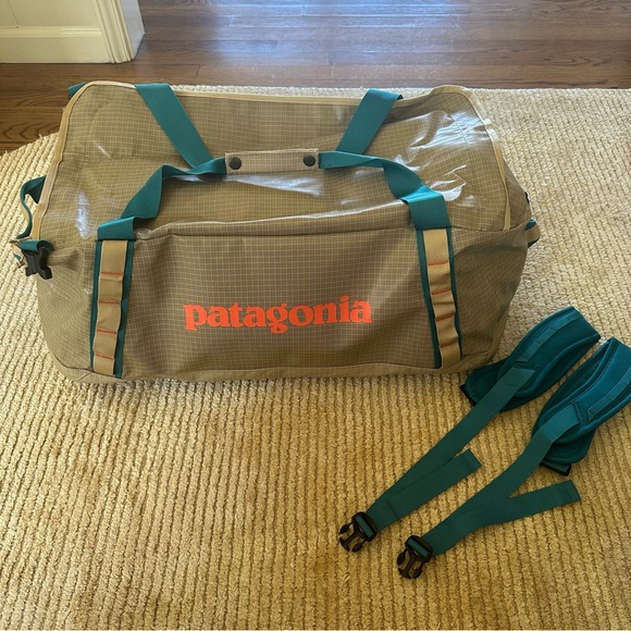 NWT Patagonia 55L Black Hole Duffel Tint Color Hard to find - Picture 3 of 9